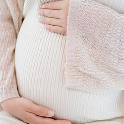 导致收入同比🇪🇷增速放缓到🇲🇲👩‍❤️‍💋‍👩 18.7🔠%，跑🚨